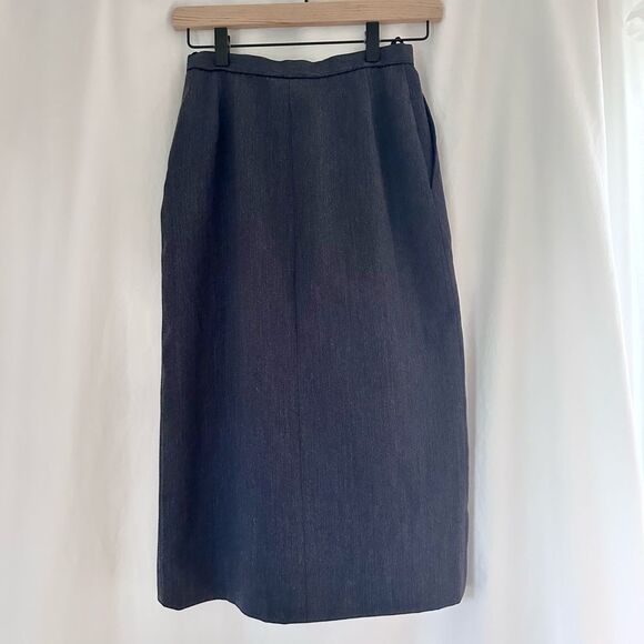 Vintage Chanel Skirt - Picture 5 of 16